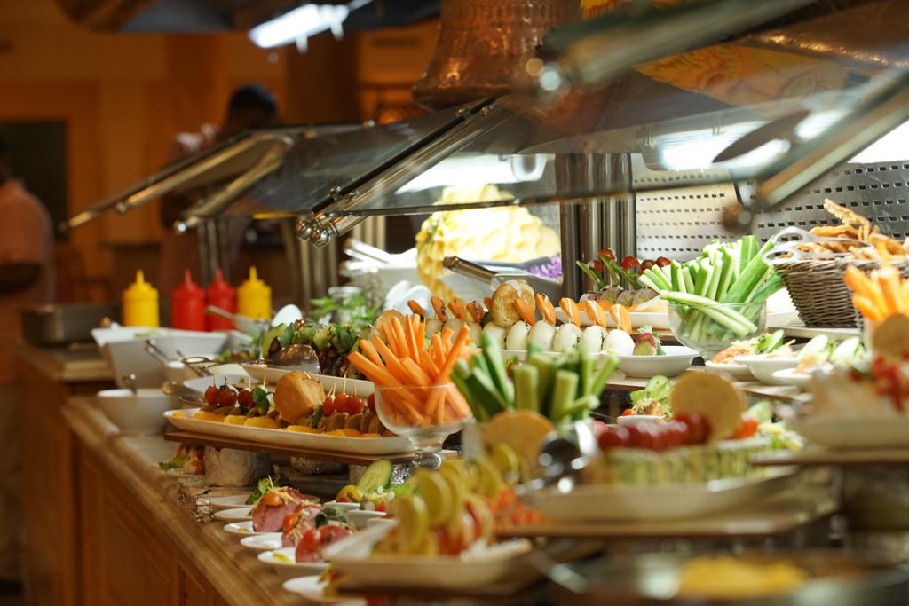 Buffet spread of fresh appetisers and crudités